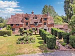 01. The Manor House at Pekes. The front. 