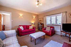 Tudor View at Pekes Manor - The Sitting Room.